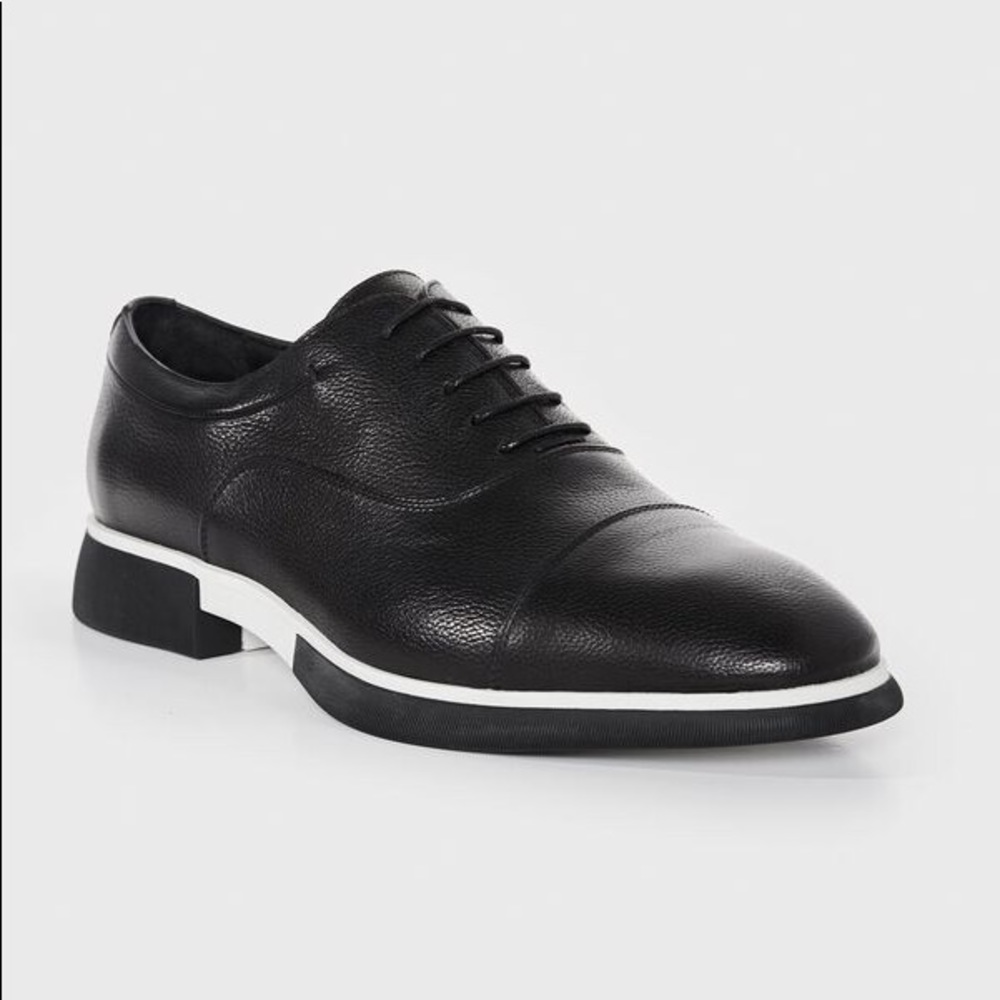 Paul Stuart Oxford hybrid dress/casual shoe